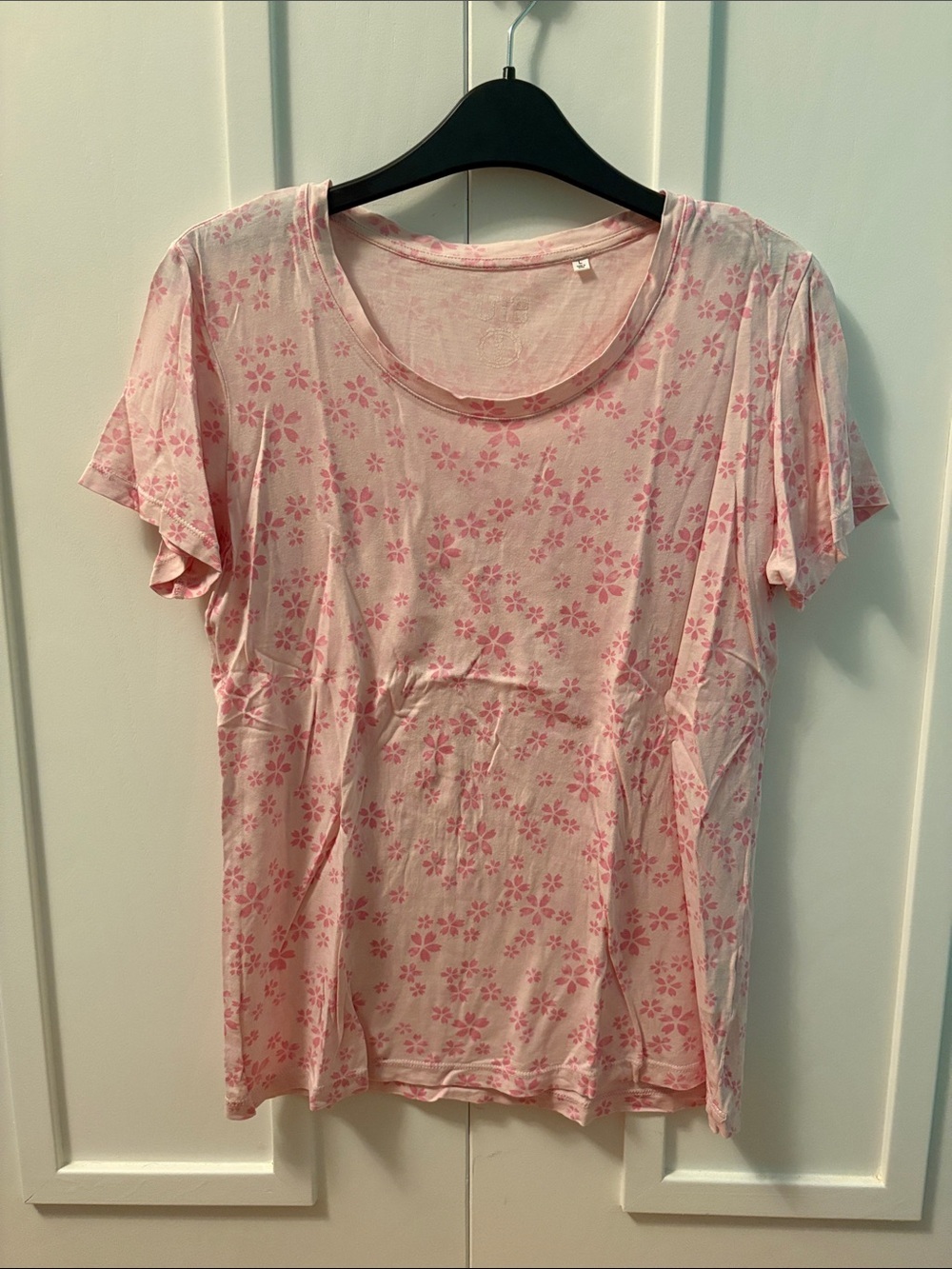 Uniqlo Pink Floral Short Sleeve Tee - Light Pink